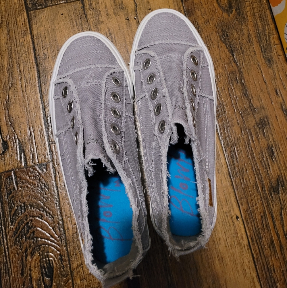 Blowfish slip on sneakers